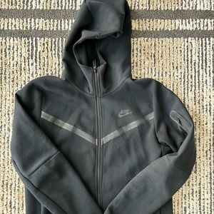 ‼️NIKE TECH FLEECE WINDRUNNER ‼️